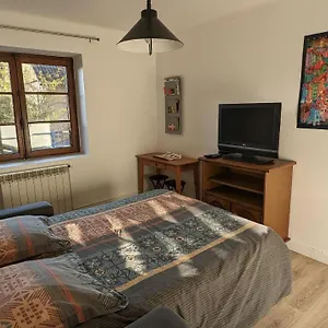https://escale-du-chateau-de-promery-1391.hotels-rhonealpes.com